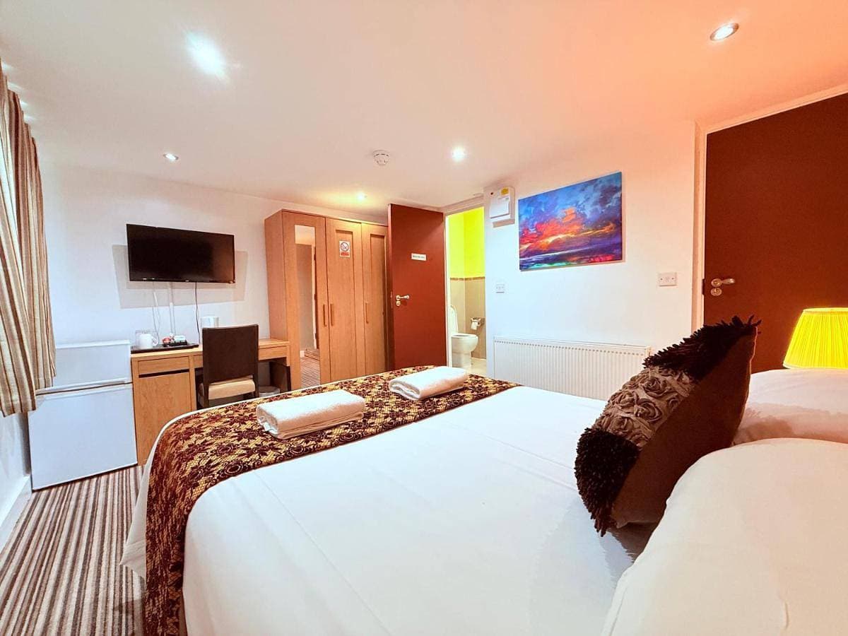 RBS Hotel, Rochester 1