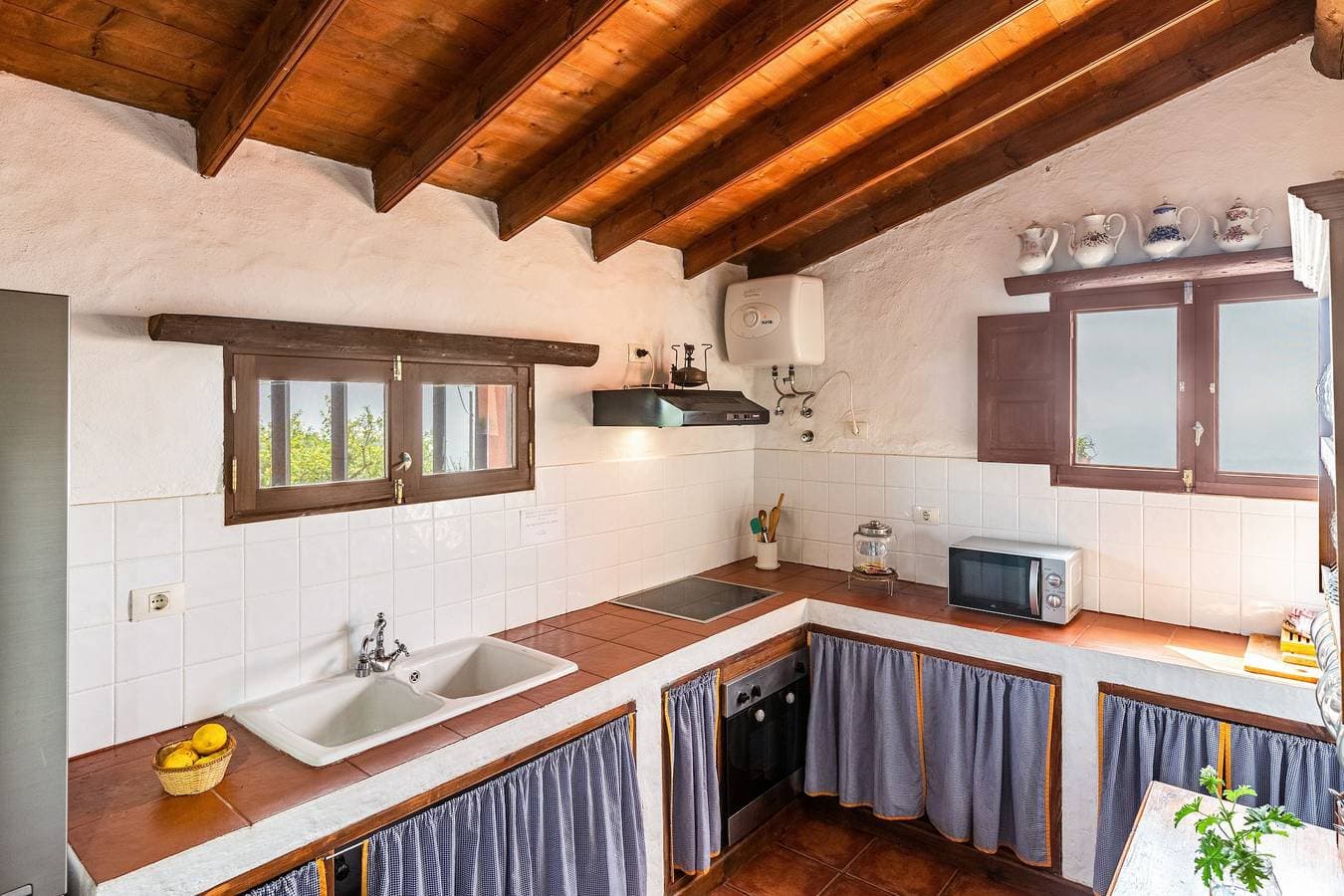 Foto 8 von 32: Landhaus 'Casa Rural La Caldera' mit Bergblick, Pool, Garten und WLAN