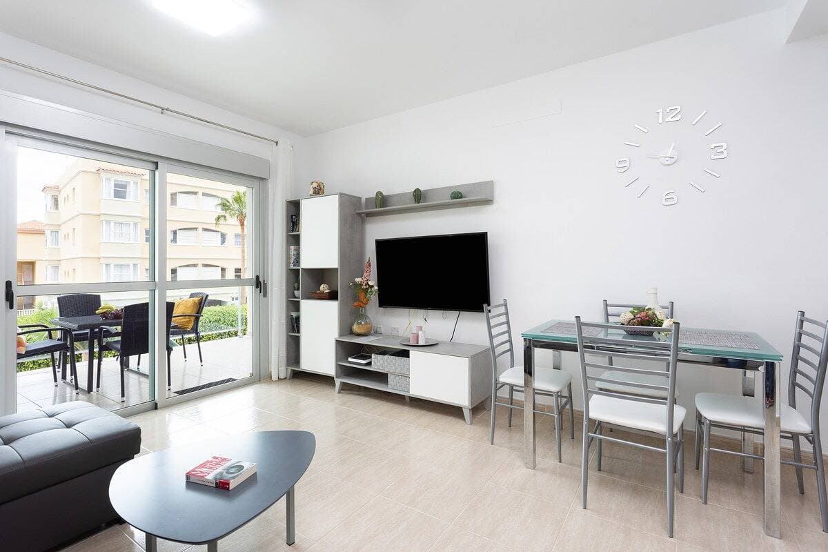 Foto 7 von 42: Ferienwohnung für 4 Personen mit Pool