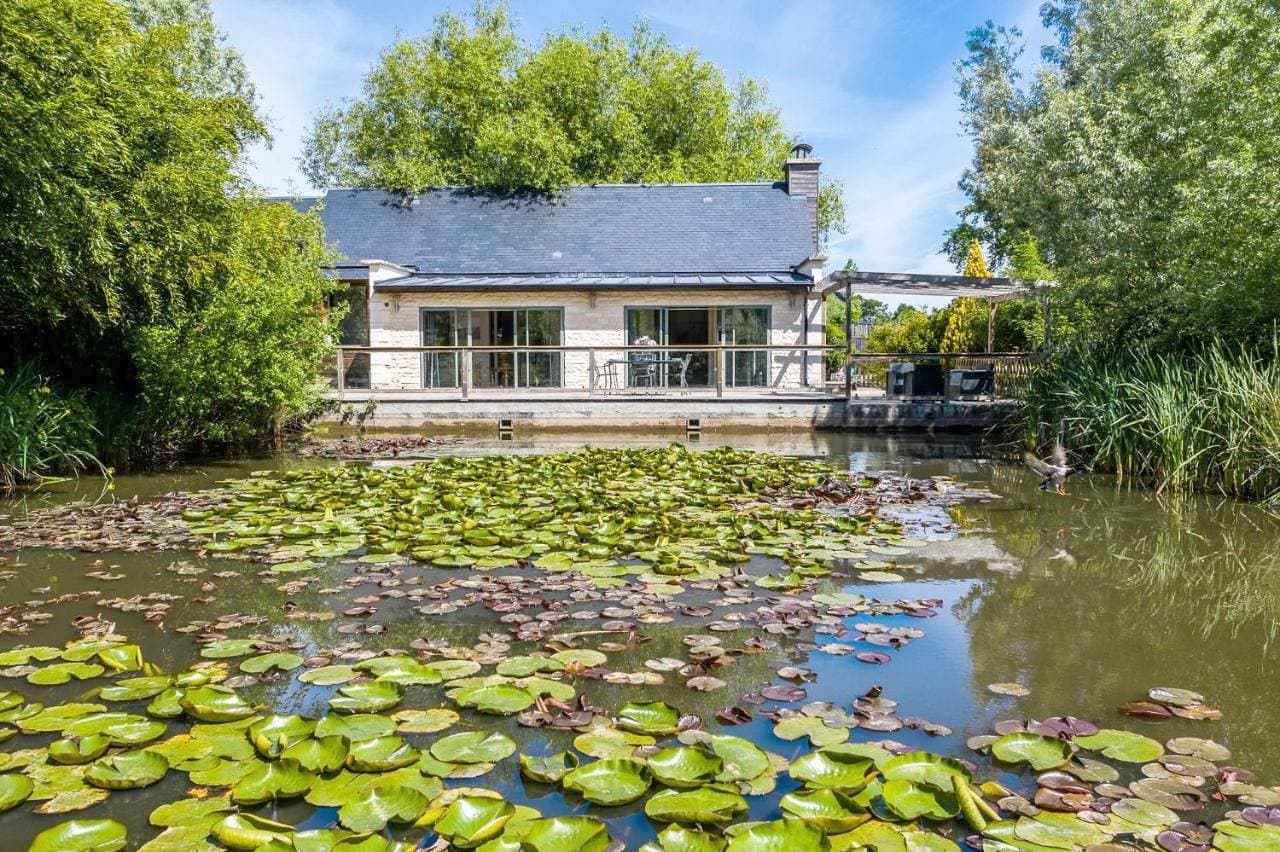Foto 2 von 54: Three-Bedroom Holiday Home with Access to Pool and Spa to
