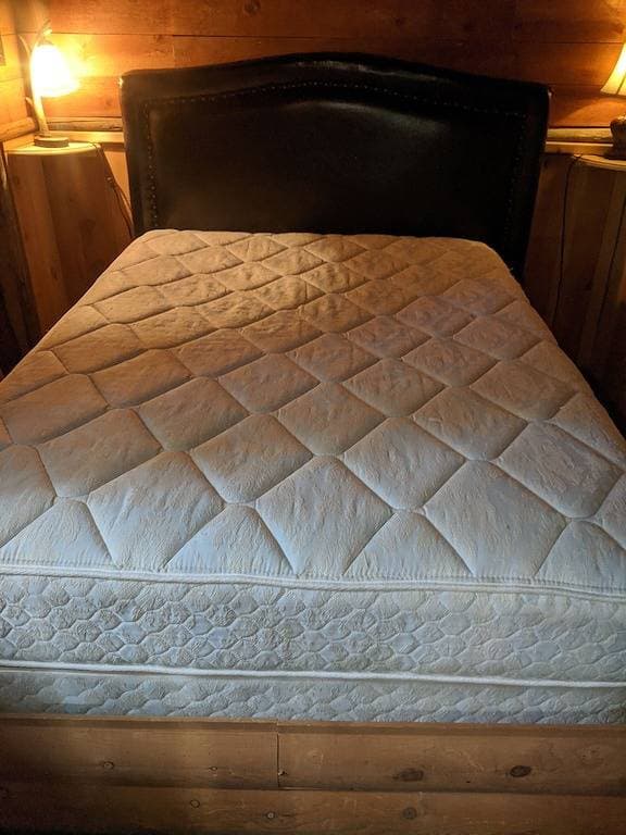 Foto 10 von 28: Die historische Stansfield Cabin mit Wi-Fi