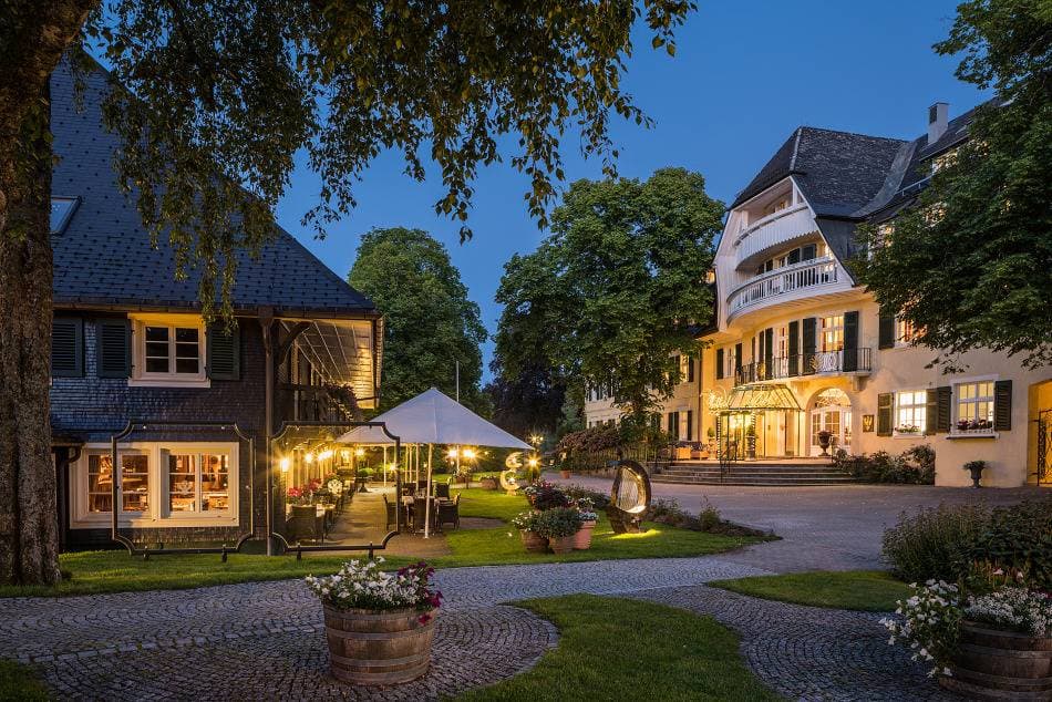 Foto 2 von 13: Parkhotel Adler - Doppelzimmer Classic mit Badewanne und/oder Dusche