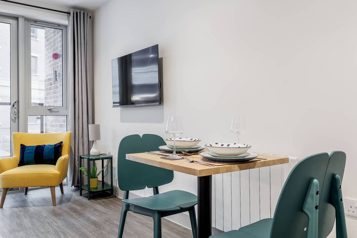 Foto 4 von 33: Once Upon a Tide - Apartment in the Heart of Poole