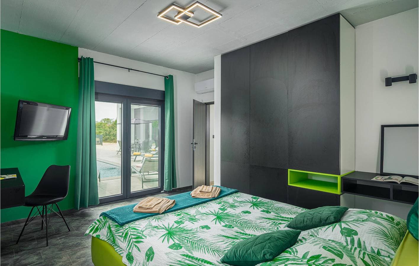 Foto 5 von 32: Schickes 130 m² großes Apartment mit Pool, Terrasse und Parkplatz
