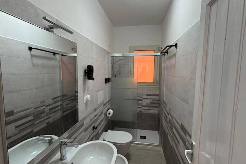 Foto 10 von 28: Renovated apartment 5 minutes from the beach