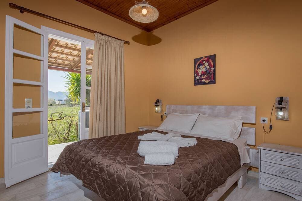 Foto 5 von 15: 4 villas in a green vineyard