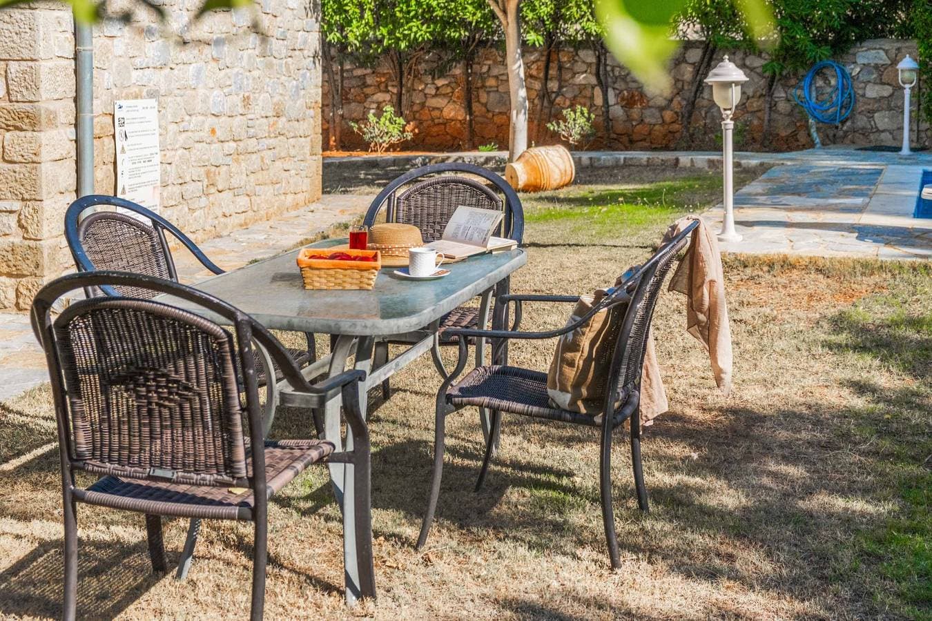 Foto 3 von 42: Villa für 6 Personen mit Terrasse