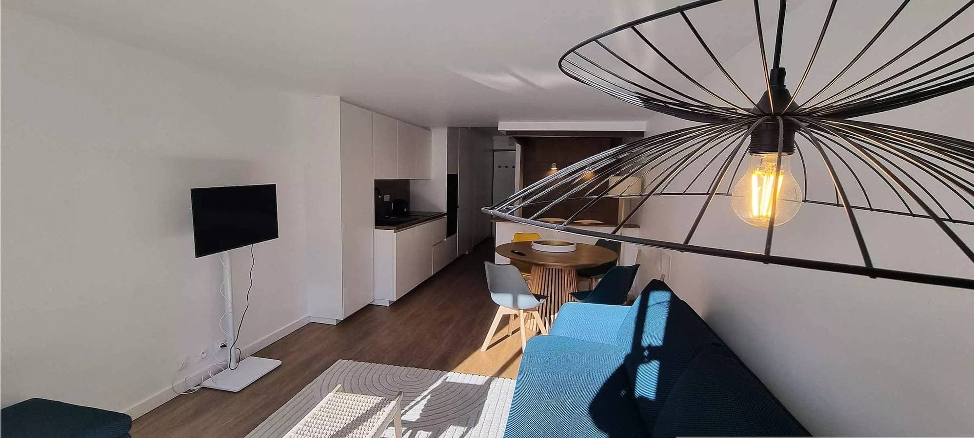 Foto 3 von 11: Renovierte Wohnung Ski zu den Füßen und Geschäften