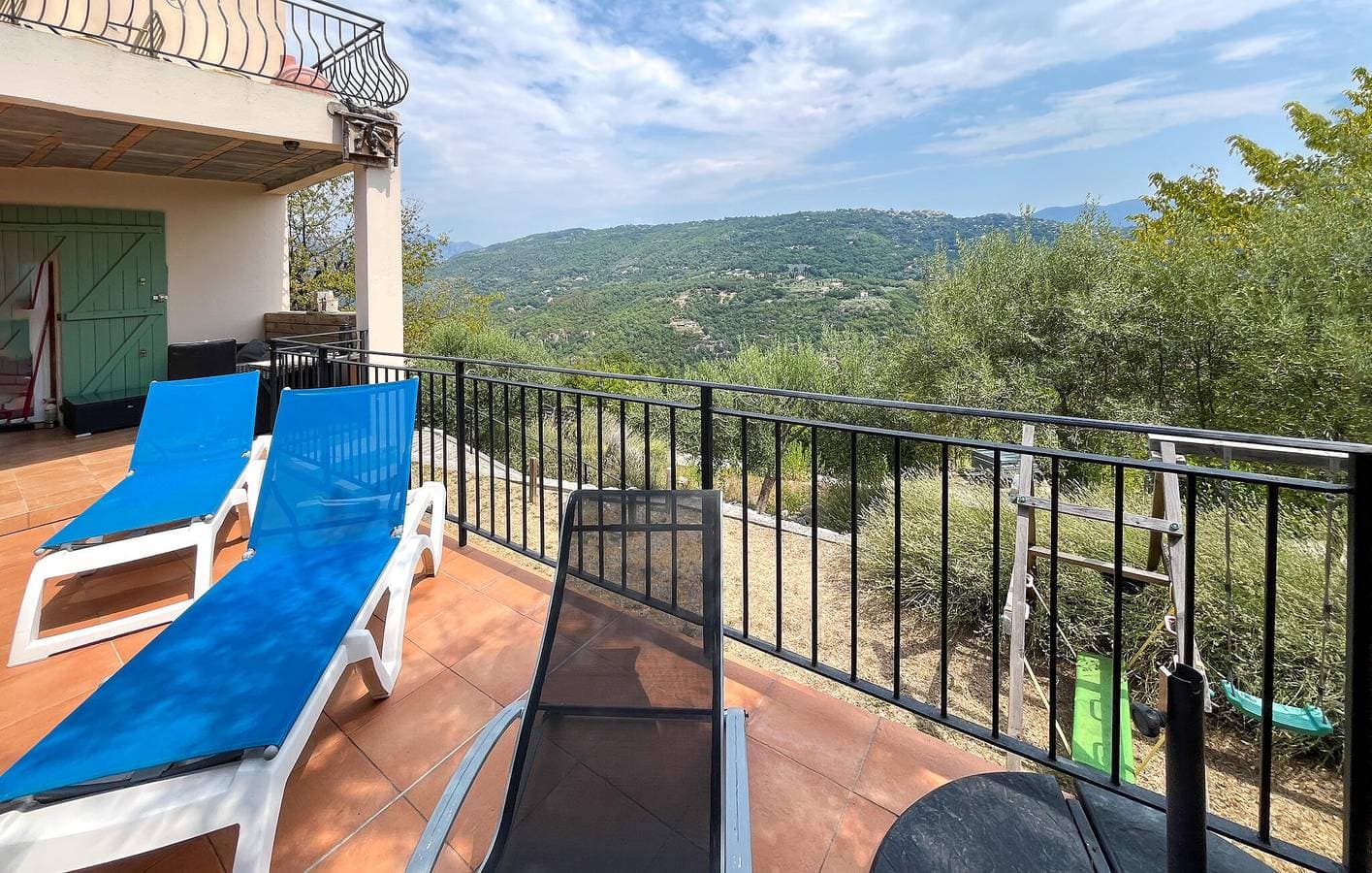 Foto 2 von 22: Reizende Ferienwohnung mit Pool, Terrasse und Sehenswürdigkeiten in der Nähe in Châteauneuf