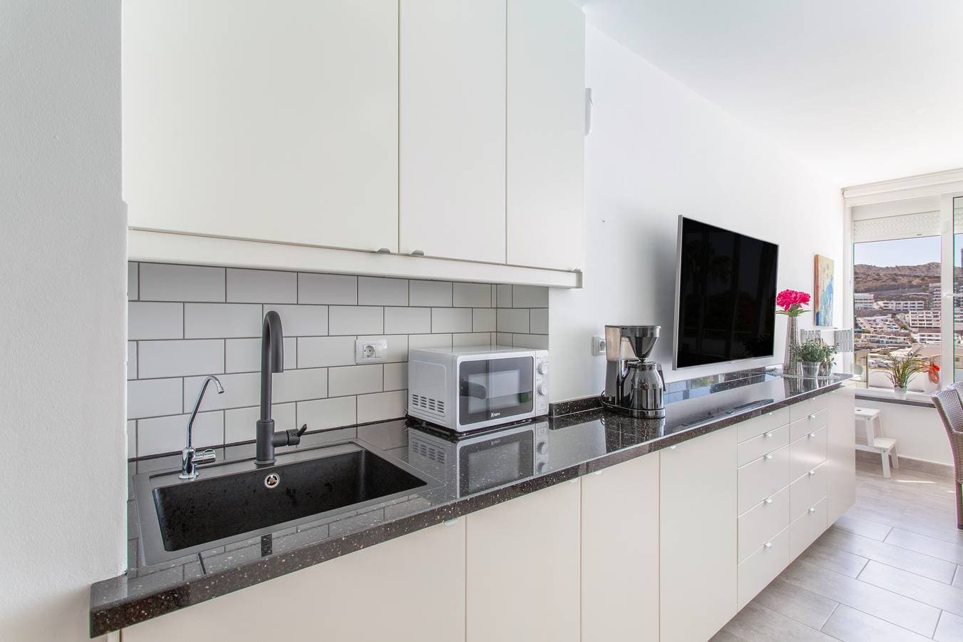 Foto 8 von 23: Ferienstudio 'Brisas Canarias' mit Gemeinschaftspool, WLAN und Klimaanlage