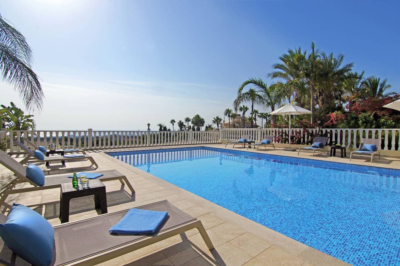Foto 5 von 40: Villa für 8 Personen mit Garten
