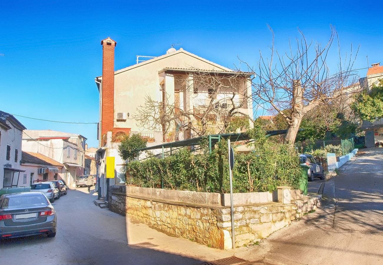 Foto 4 von 29: Ferienwohnung für 4 Personen mit Terrasse