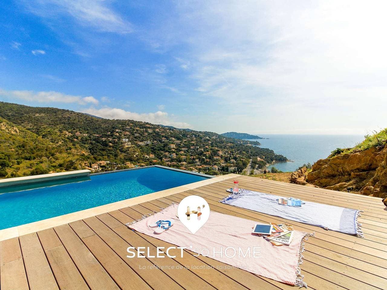 Romantischer Rückzugsort in Le Lavandou mit Infinity-Pool 1