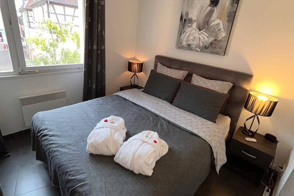 4 stars a stone's throw from \"Little Venice\" in Colmar!  Let yourself be pampered! 1