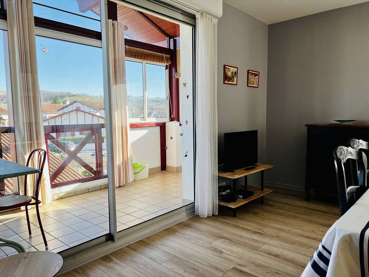 Foto 7 von 20: Komfortable Wohnung in Cambo-les-Bains mit Parkplatz und Glasfaser, 2 Schlafplätze