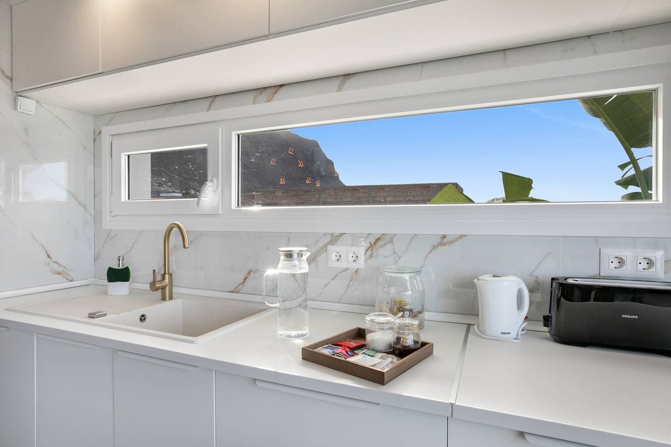 Foto 8 von 34: Ferienvilla 'Carlota' mit Meerblick, privatem Pool und WLAN