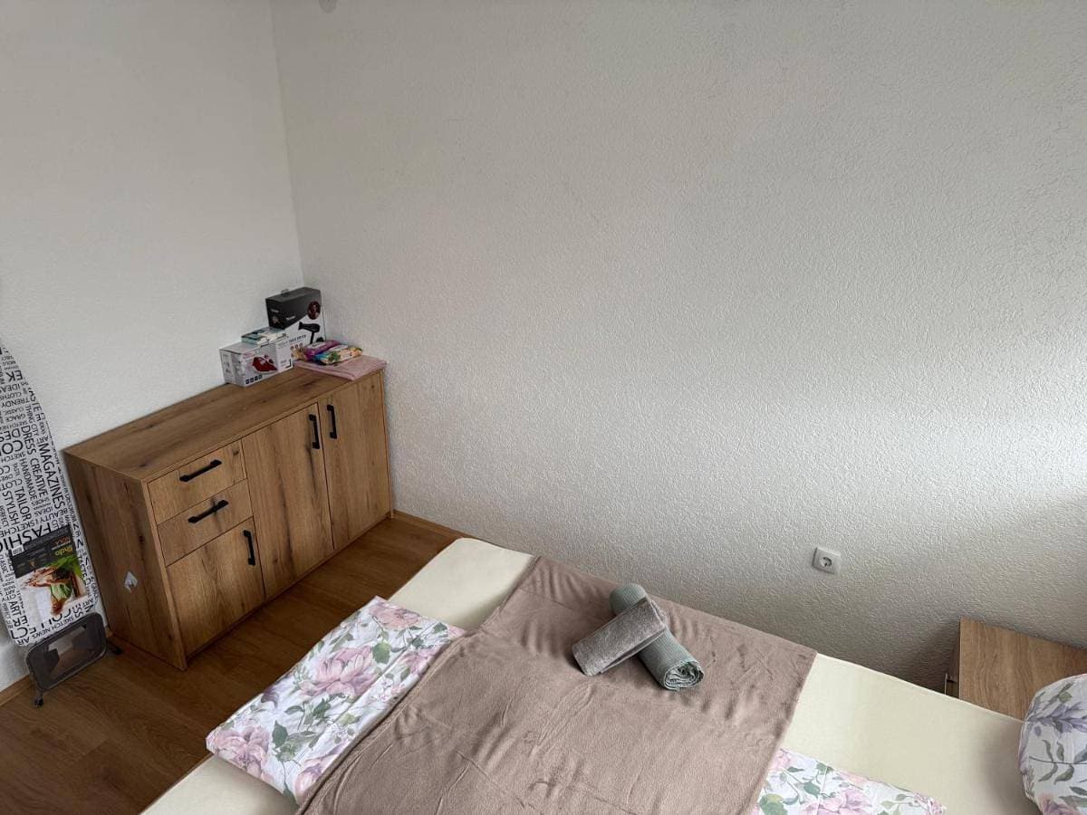 Foto 4 von 9: One-Bedroom Apartment