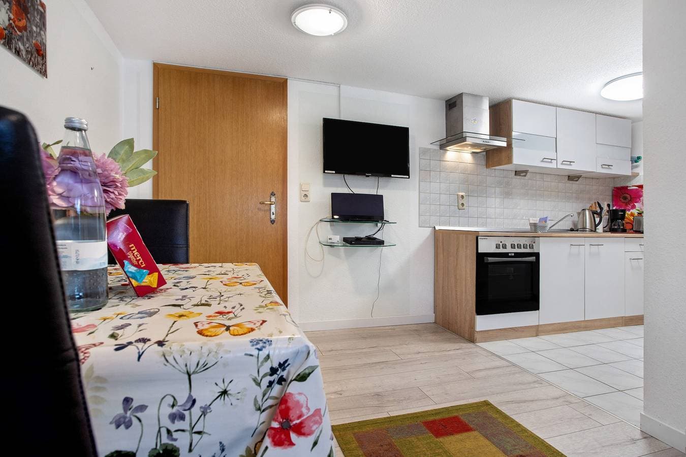 Foto 8 von 23: Ferienwohnung 'Bäckerhus - Ferienwohnung 2' mit Privatterrasse, Gemeinschaftsgarten und Wi-Fi