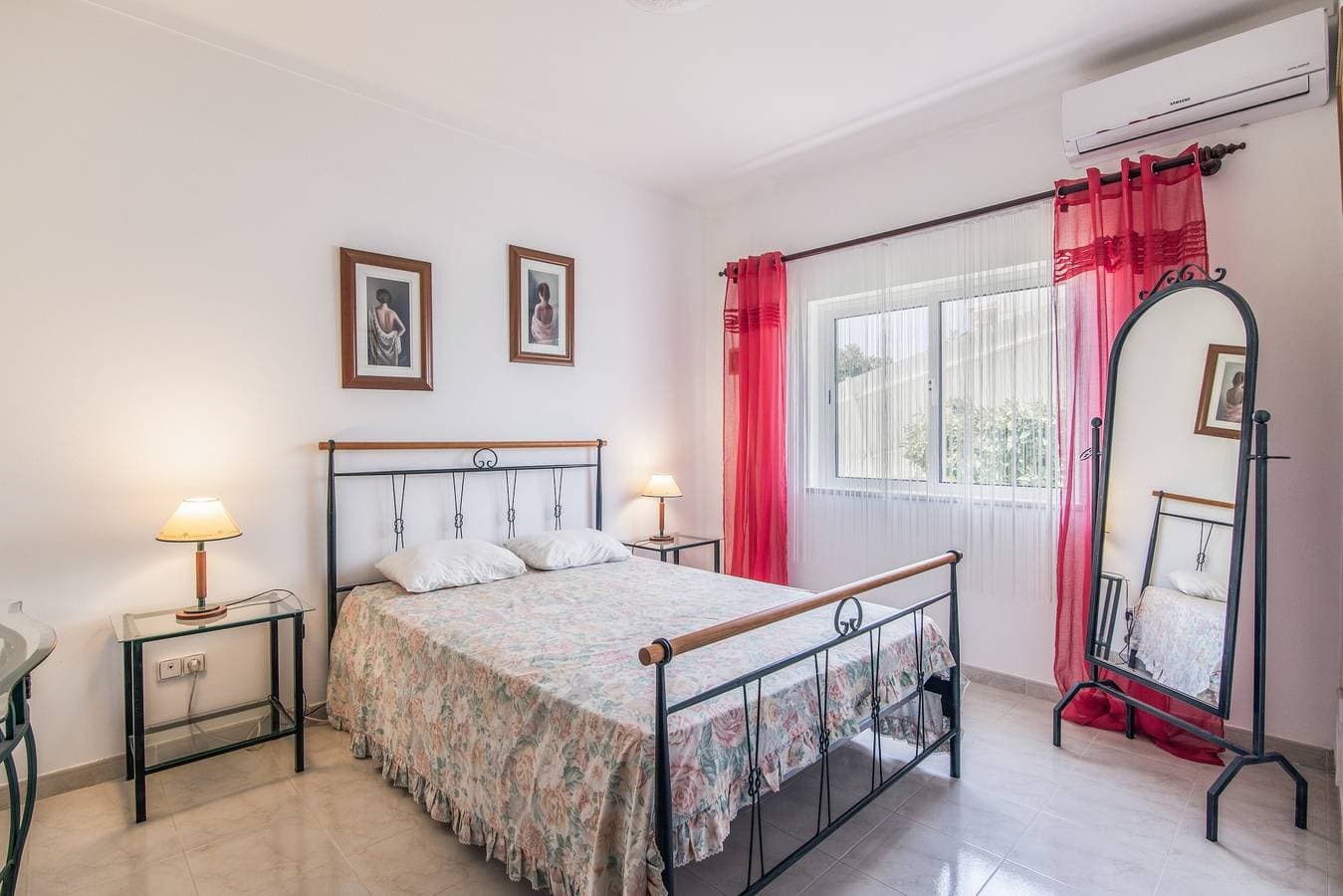 Foto 9 von 35: Villa „Alcaria Grand House“ mit privater Terrasse, WLAN und Klimaanlage