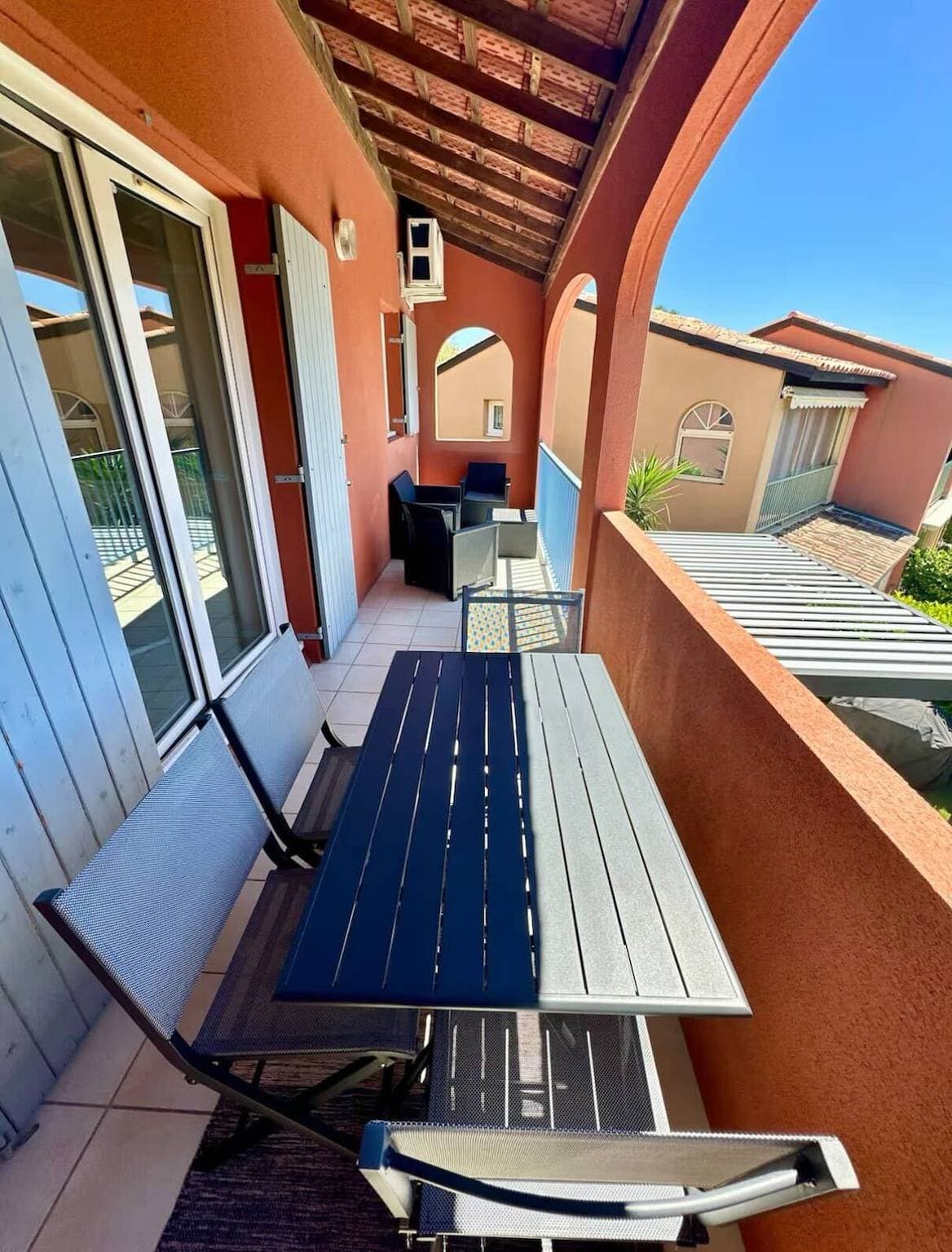 Foto 12 von 22: Ferienwohnung für 4 Personen mit Pool