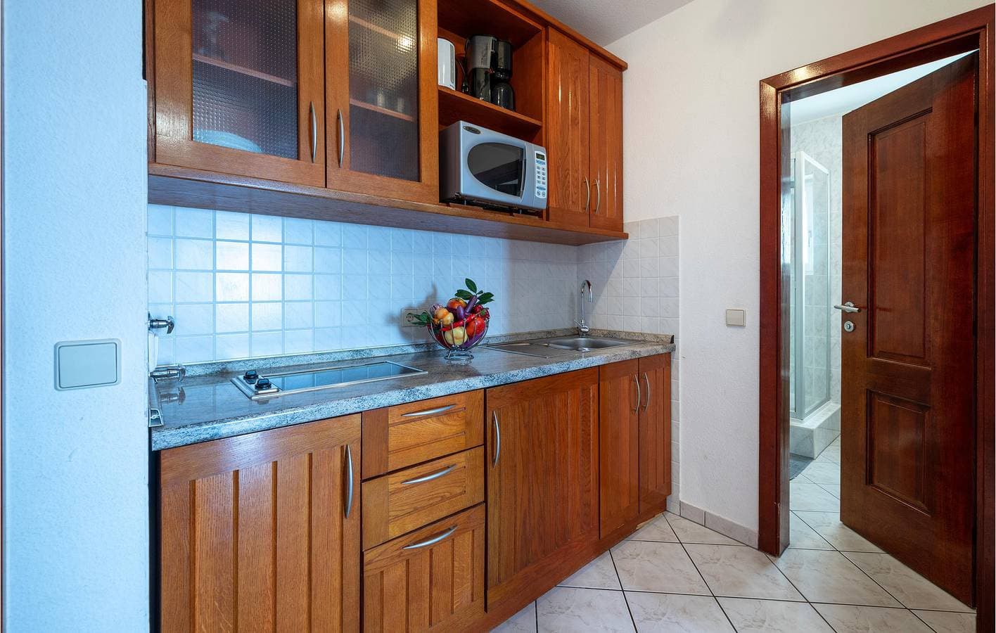 Foto 5 von 34: Urlaub am Meer: Gemütliches Apartment mit 1 Schlafzimmer, Pool und Terrasse, in der Nähe des Strandes Havajka