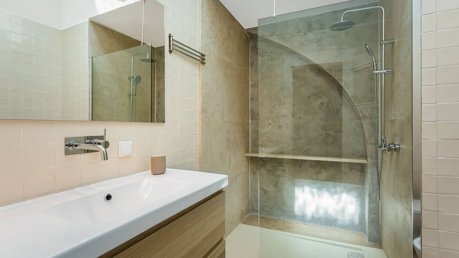 Foto 13 von 31: Ferienhaus für 4 Personen mit Pool