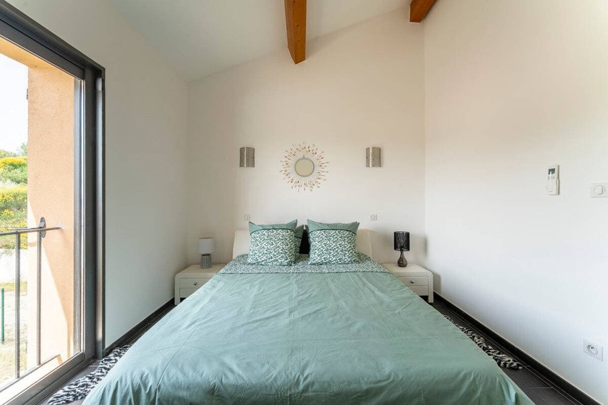 Foto 5 von 35: Gästehaus „Chambre De La Reine“ mit Bergblick, WLAN und Klimaanlage