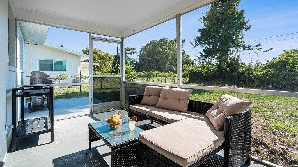 Foto 7 von 18: 2 bed/2bath unit close to yacht club Cape Coral