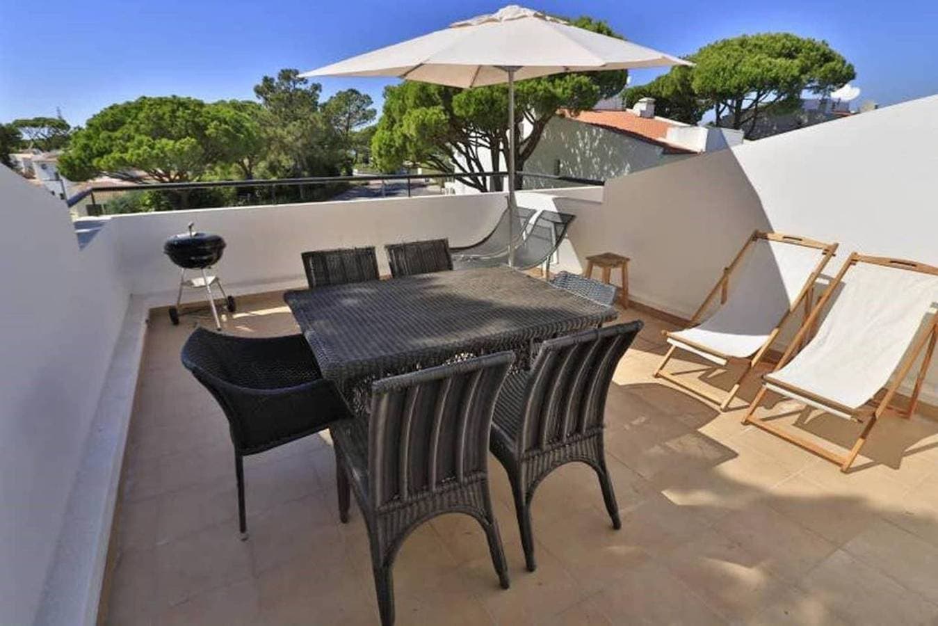Foto 2 von 24: Charming Vale Do Lobo Villa | Casa Vale Do Lobo 832A | 3 Bedrooms  | Short Walk To Praca