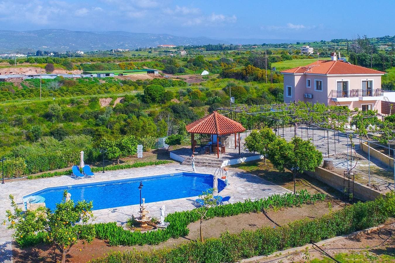 Foto 2 von 33: Villa Athina Finiki