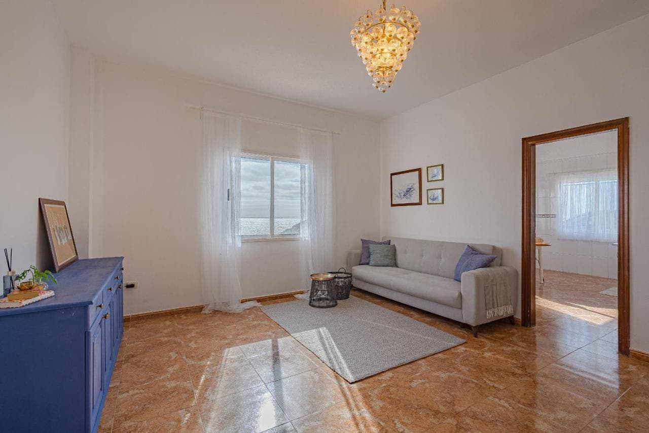 Foto 5 von 44: Two-Bedroom Apartment