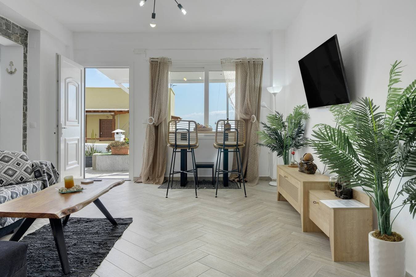 Foto 10 von 31: Ferienhaus 'Santoneta Villa Imerovigli' mit Meerblick, Wi-Fi und Klimaanlage