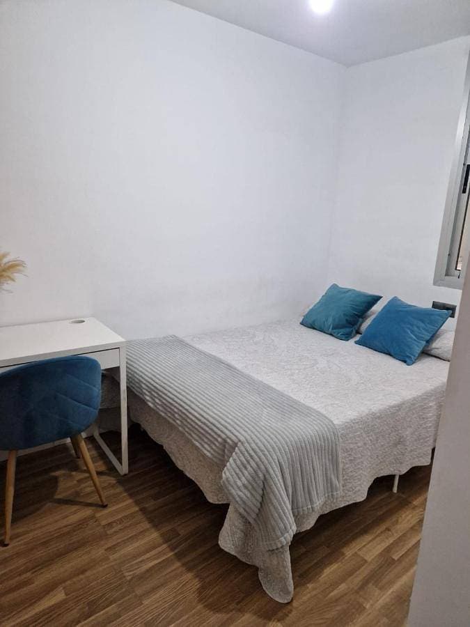 Foto 5 von 17: Double Room with Private Bathroom