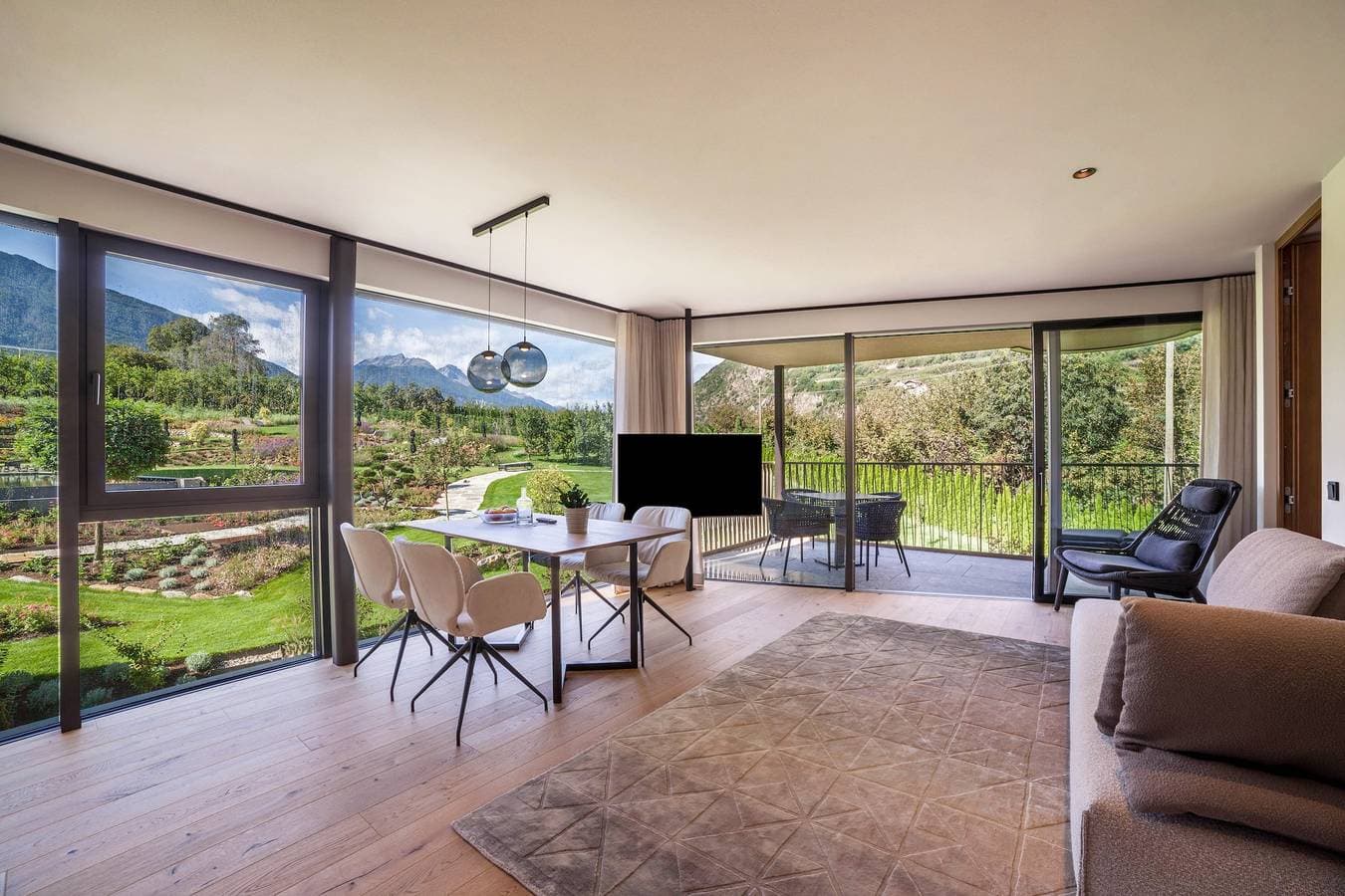 Foto 5 von 24: Ferienwohnung "Natur Romantik Annalena" mit Bergblick, privater Terrasse und WLAN