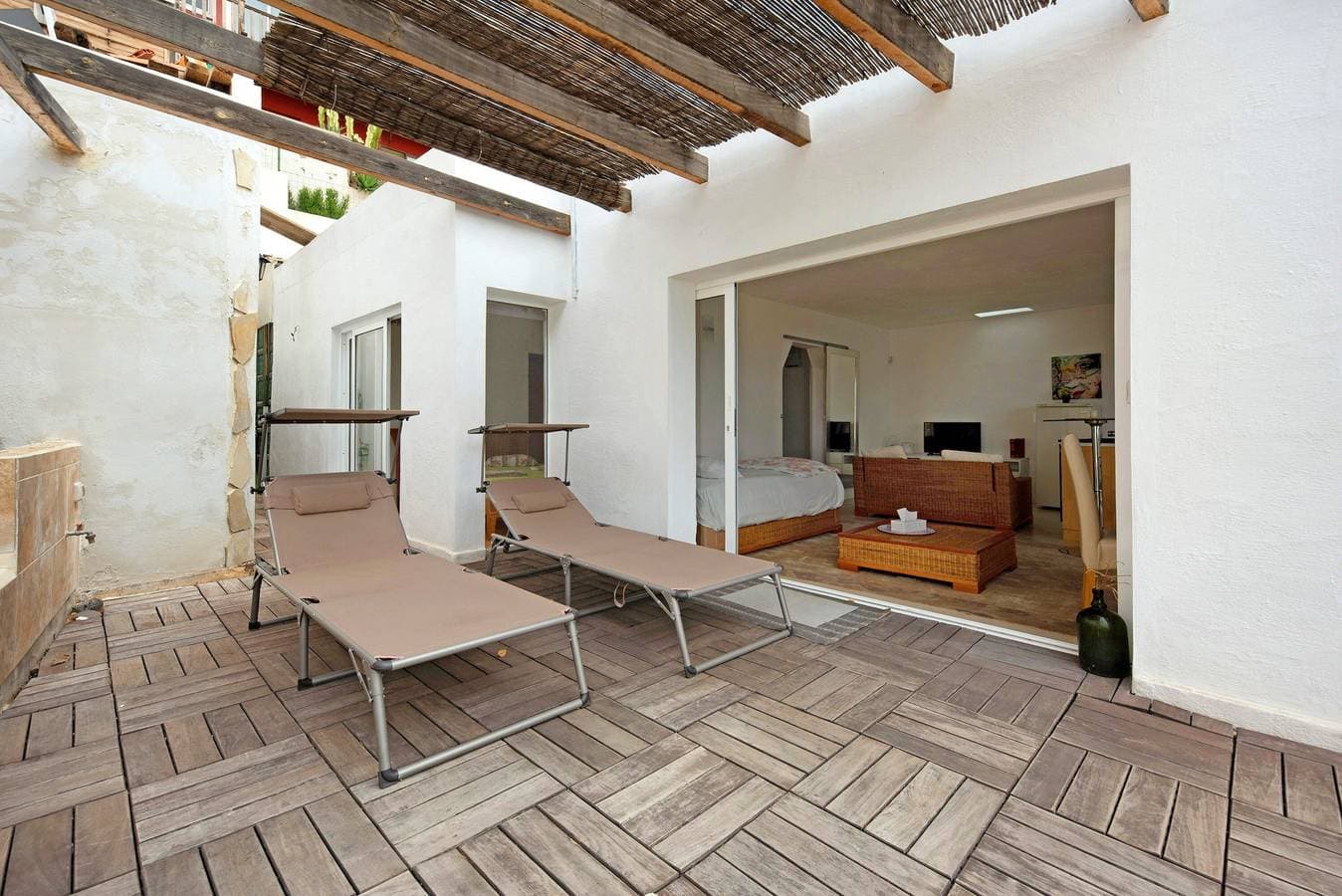 Foto 3 von 29: Haustierfreundliches Ferienloft Doa mit Meerblick, WLAN und Terrasse