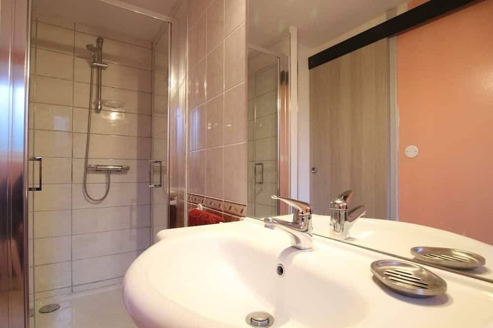 Foto 4 von 12: Charmantes Haus in Saint-Lô mit privater Terrasse