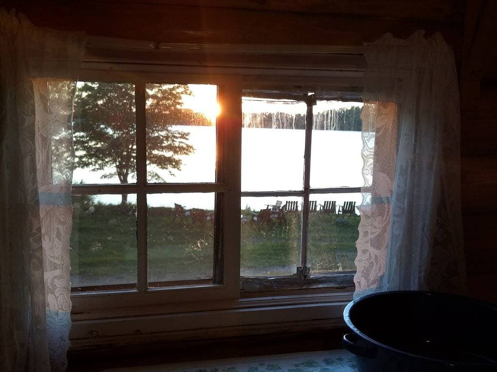 Foto 7 von 34: Bärenkabine in Wildnis-Wind auf See Armstrong nahe Ely, Mn