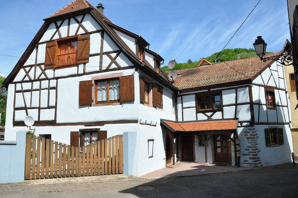 Foto 5 von 16: Typische Wohnung im alten Haus Wein