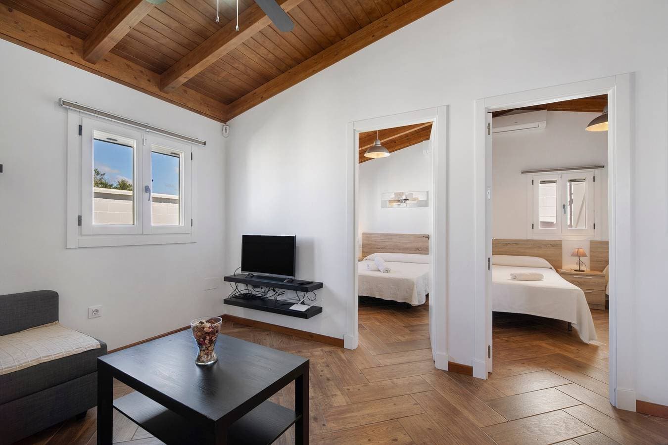 Foto 5 von 23: Ferienhaus 'Villa Novo Sancti Petri' mit privatem Pool, WLAN und Klimaanlage