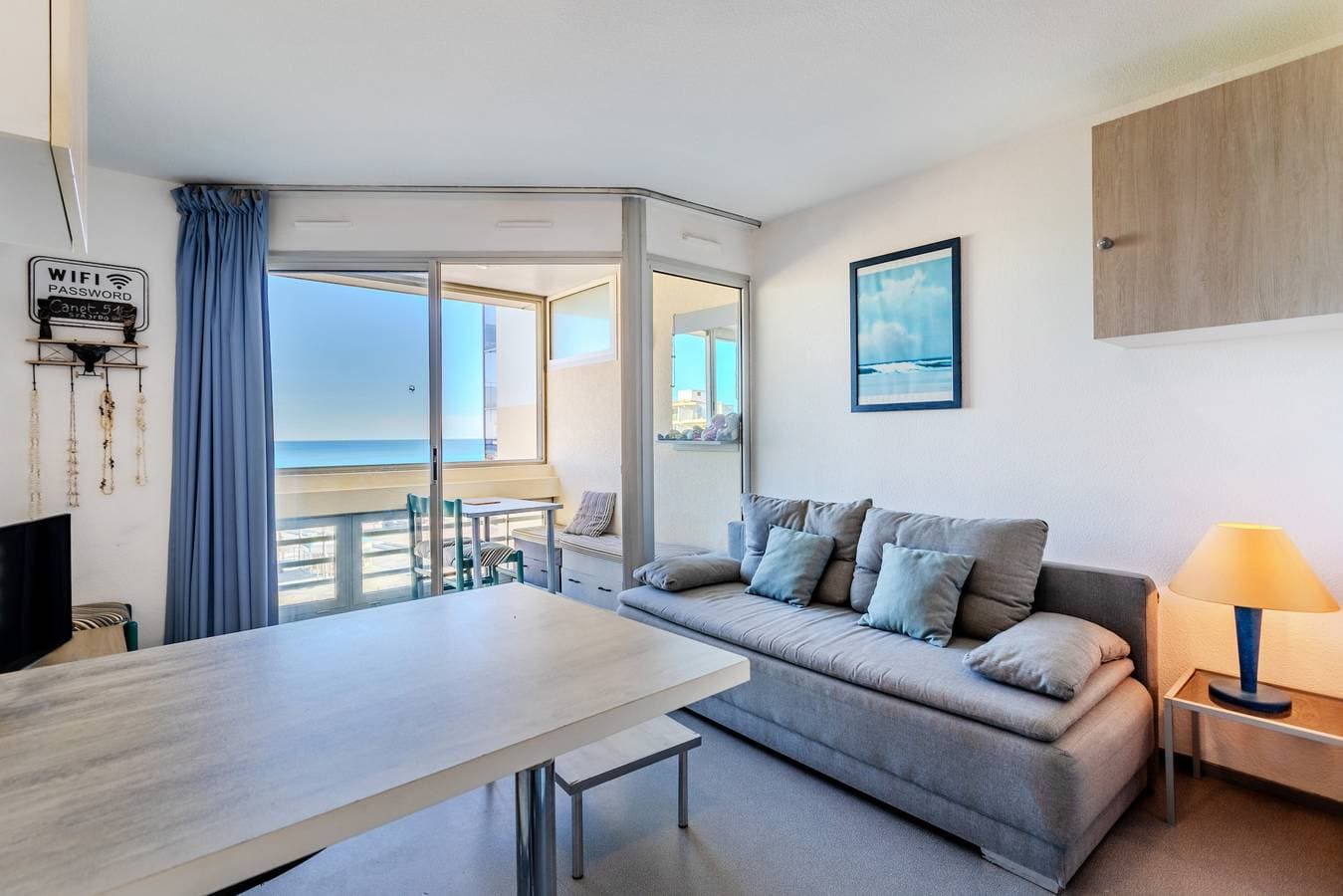 Foto 3 von 23: Einzimmerapartment 'Vue Mer' mit Meerblick, WLAN und Klimaanlage