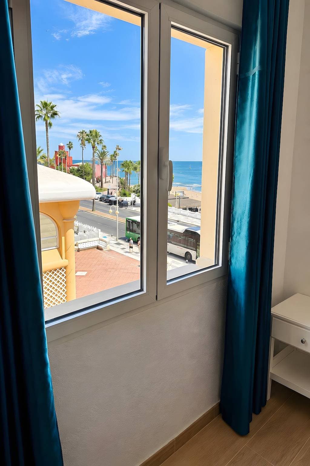 Foto 13 von 21: Terrasse mit Meerblick am Castillo Bil Bil, Benalmádena