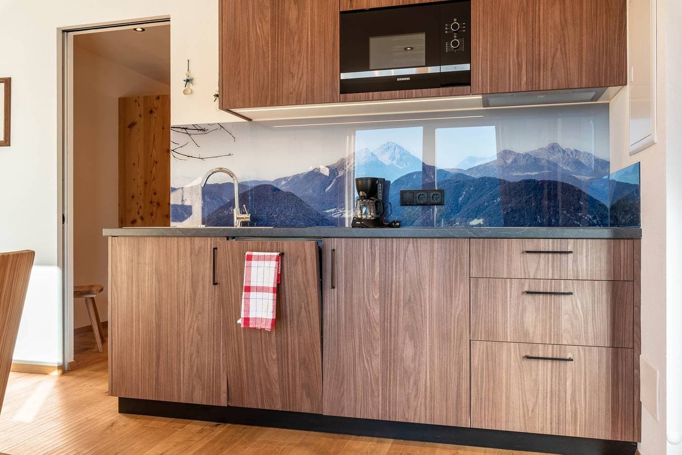 Foto 7 von 23: Ferienwohnung "Guntschöllerhof Laugen" mit Bergblick, WLAN, Balkon und Garten