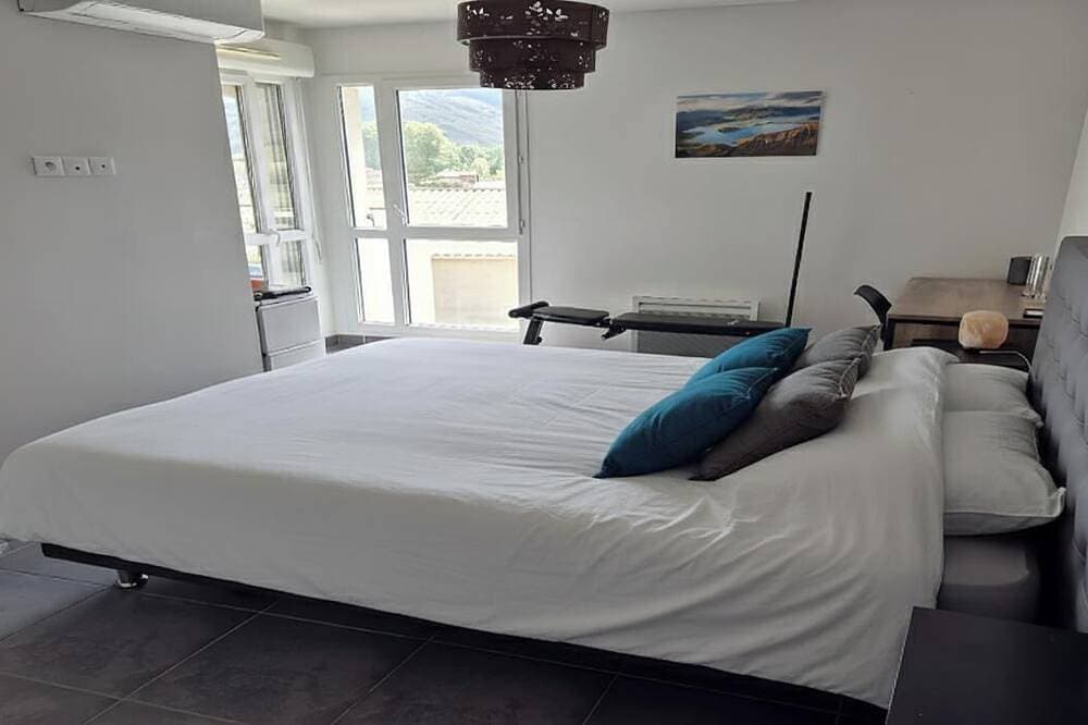 Lovely 3-room apartment overlooking the Tanneron, 10 minutes from the sea and Grasse 1