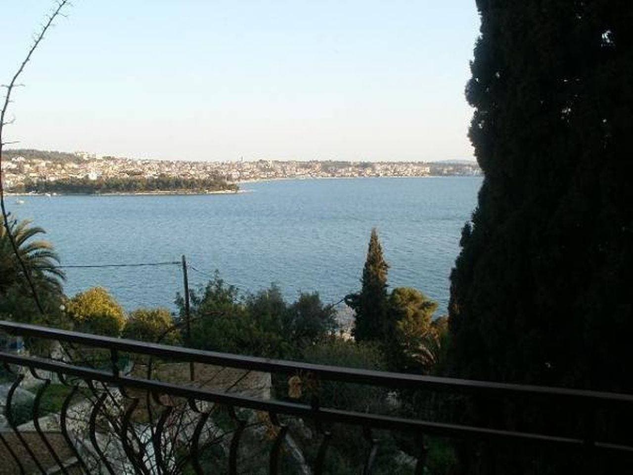 Foto 11 von 23: Ferienwohnung in Trogir mit Meerblick, Balkon, Klimaanlage, W-Lan (5055-1)