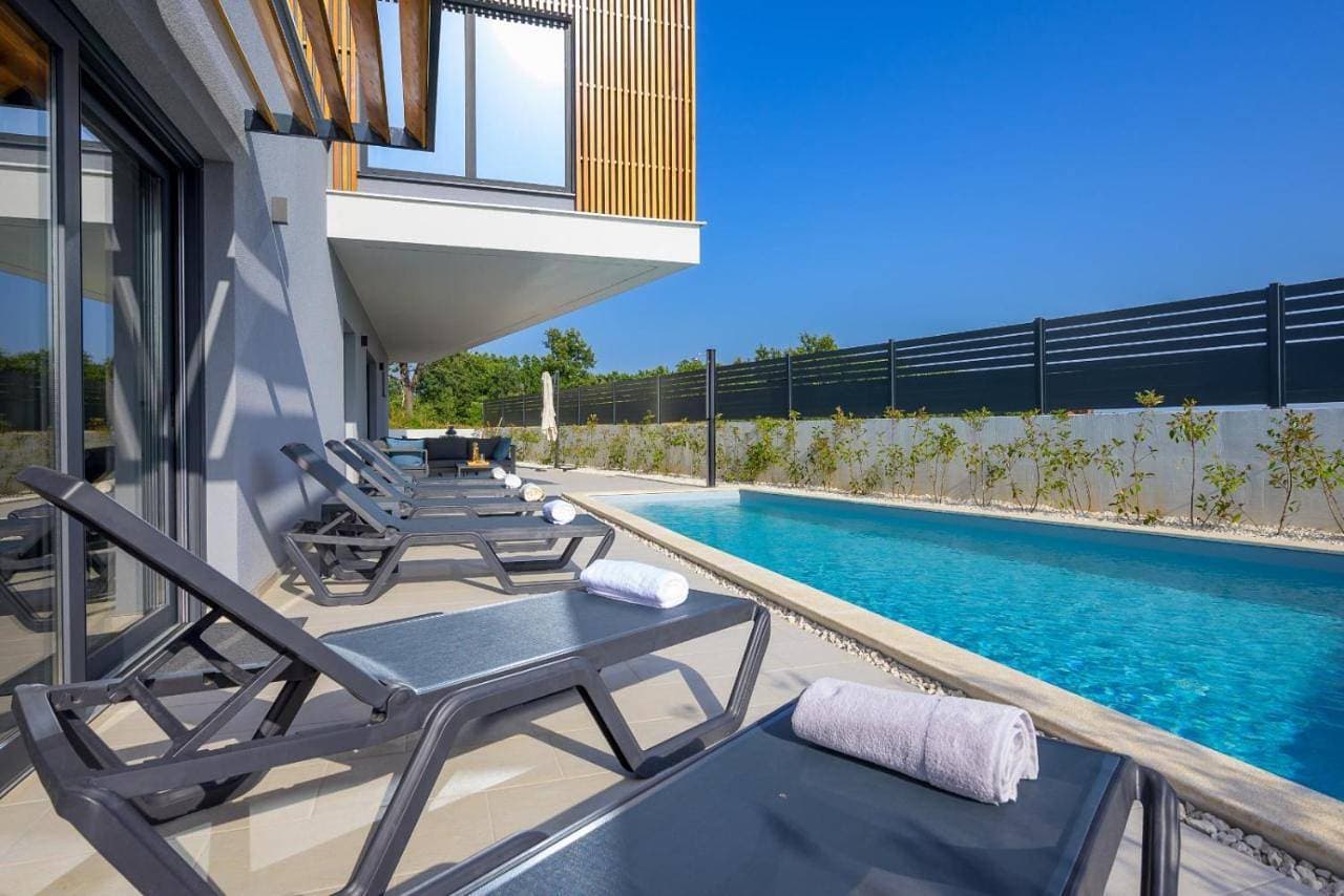 Foto 5 von 34: Villa with Private Pool