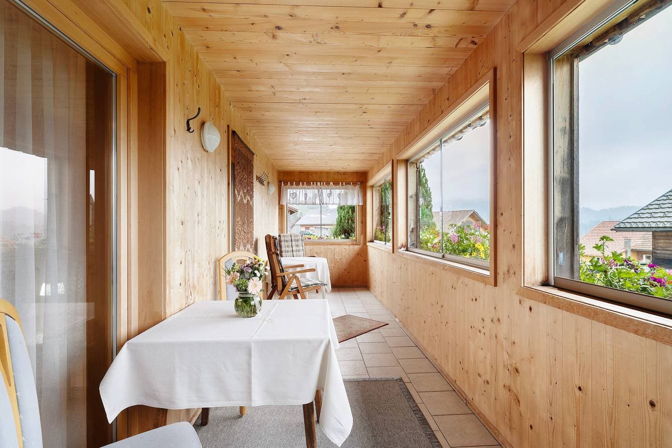 Foto 2 von 25: Zimmer 'Alpenfrieden' mit Bergblick, Gemeinschaftsgarten und WLAN