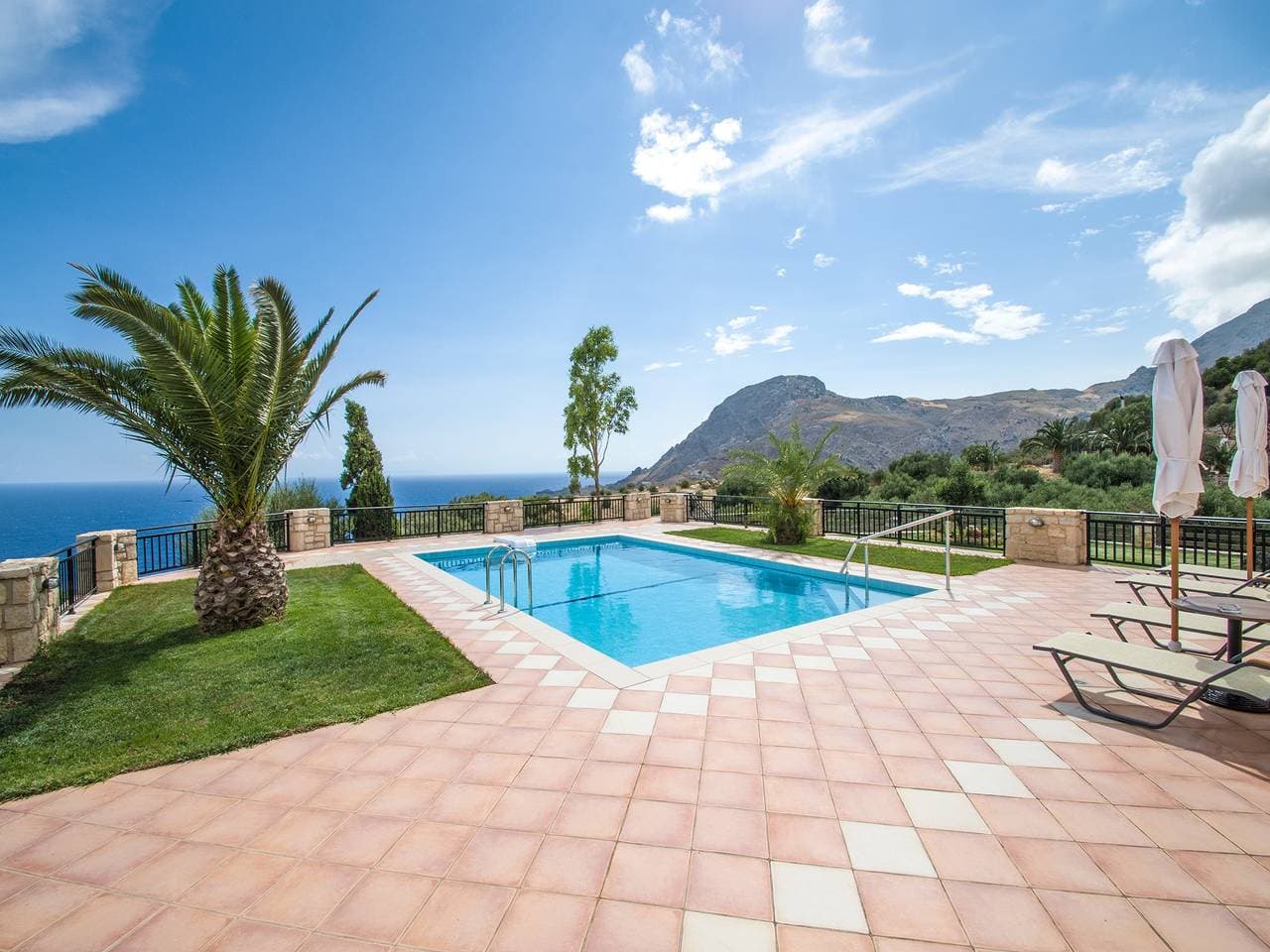 Foto 7 von 20: Haus am Strand von Souda mit Pool