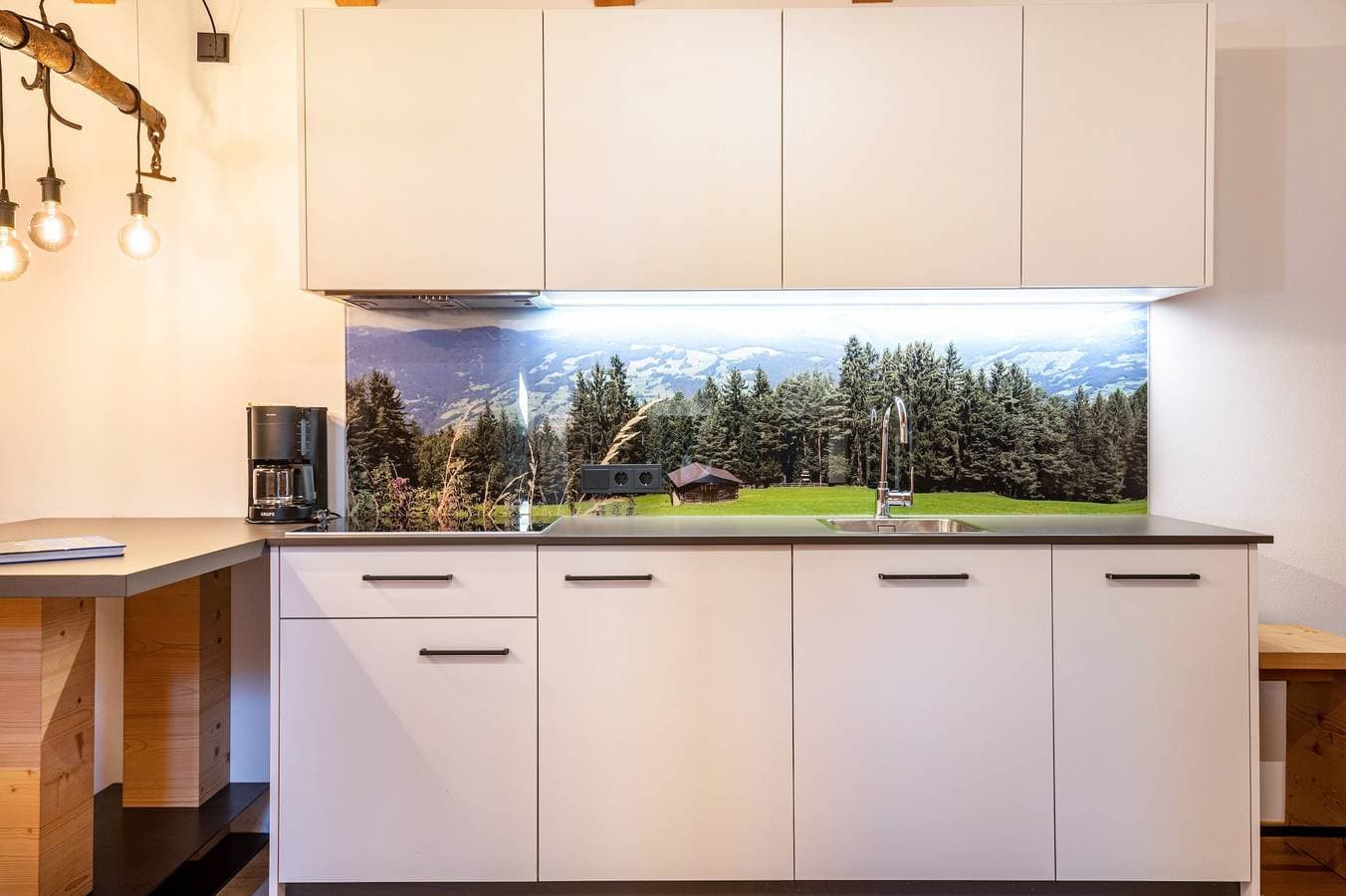 Foto 4 von 28: Ferienwohnung "Schreiberhof Charme" mit Bergblick, Gemeinschaftsgarten und WLAN