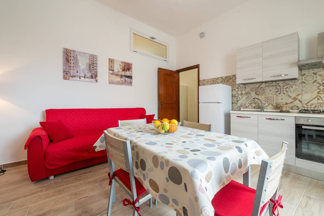 Foto 4 von 23: Ferienwohnung 'Il Decimomiglio' mit Balkon