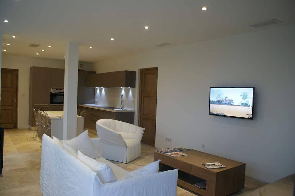 Foto 12 von 30: Facing the sea, 30 m from the beach, luxury villa, air-conditioned